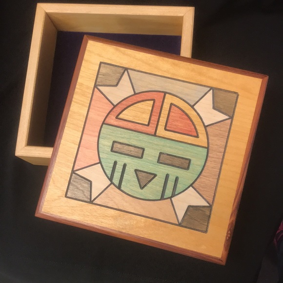 Rick Honyouti Hopi Sunface Wooden Box with Lid - Picture 2 of 10